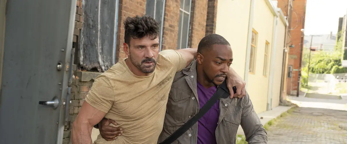 Frank Grillo and Anthony Mackie in a race against time in Point Blank.
