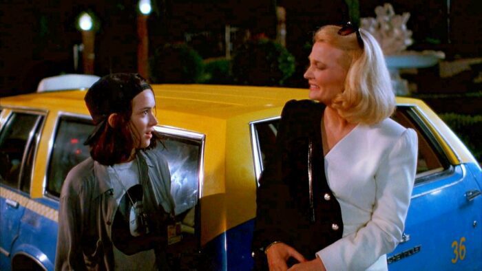 Los Angelas cab driver Corky (Winona Ryder) meets Hollywood agent Victoria Snelling (Gena Rowlands) in Beverly Hills