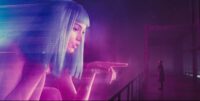 A version of Joi points at Officer K in Blade Runner: 2049
