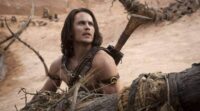 John Carter speaks with resolve to his comrades before battle.
