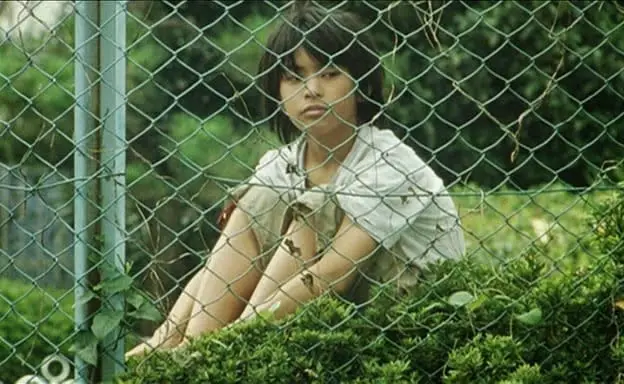 Yûya Yagira as Akira in Nobody Knows