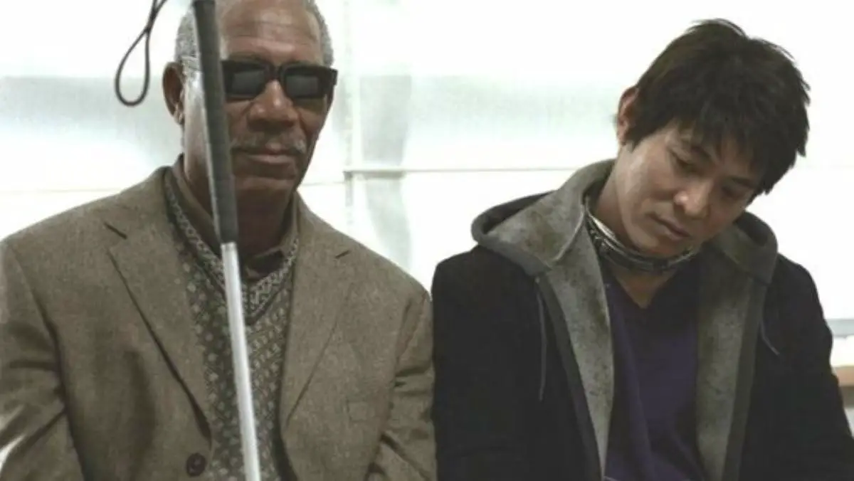 Morgan Freeman and Jet Li wait patiently in Unleashed
