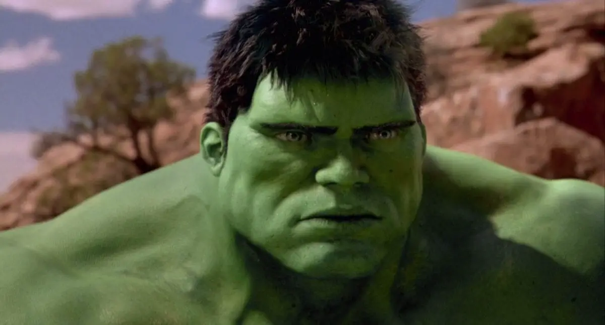 Hulk quietly contemplates existence in the desert in the 2003 version of Hulk