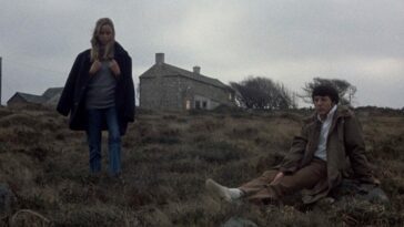 Amy (Susan George) and David Sumner (Dustin Hoffman) on the moors in Straw Dogs (1971)
