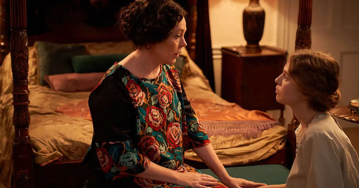 Olivia Colman confides in her maid Odessa Young