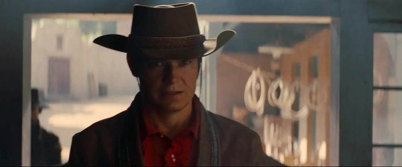 Image from Once Upon a Time... in Hollywood: Timothy Olyphant as James Stacy playing Johnny Madrid