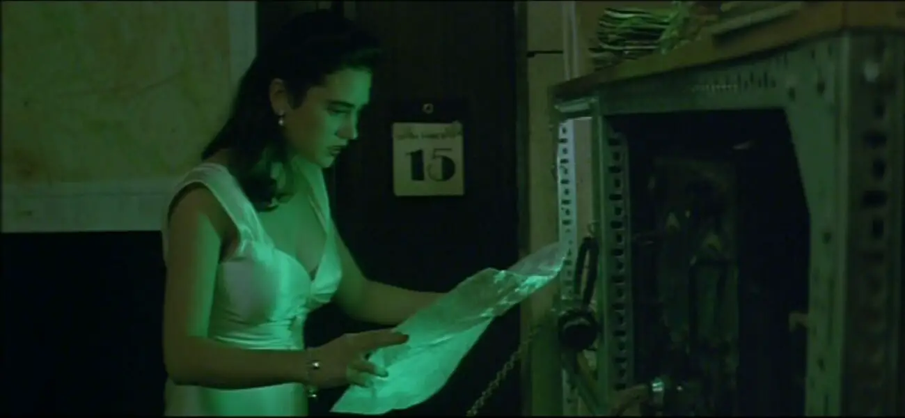 Image from The Rocketeer: Jennifer Connelly in green light