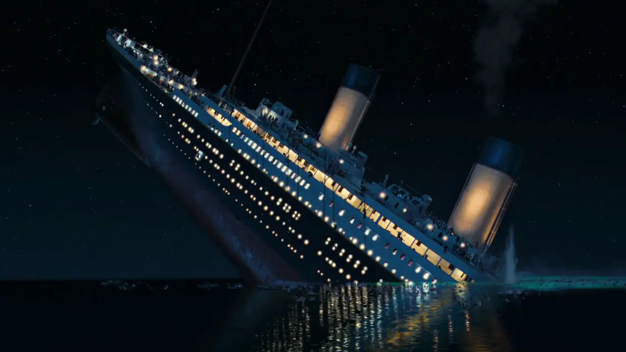 An ocean liner tilts during sinking in Titanic