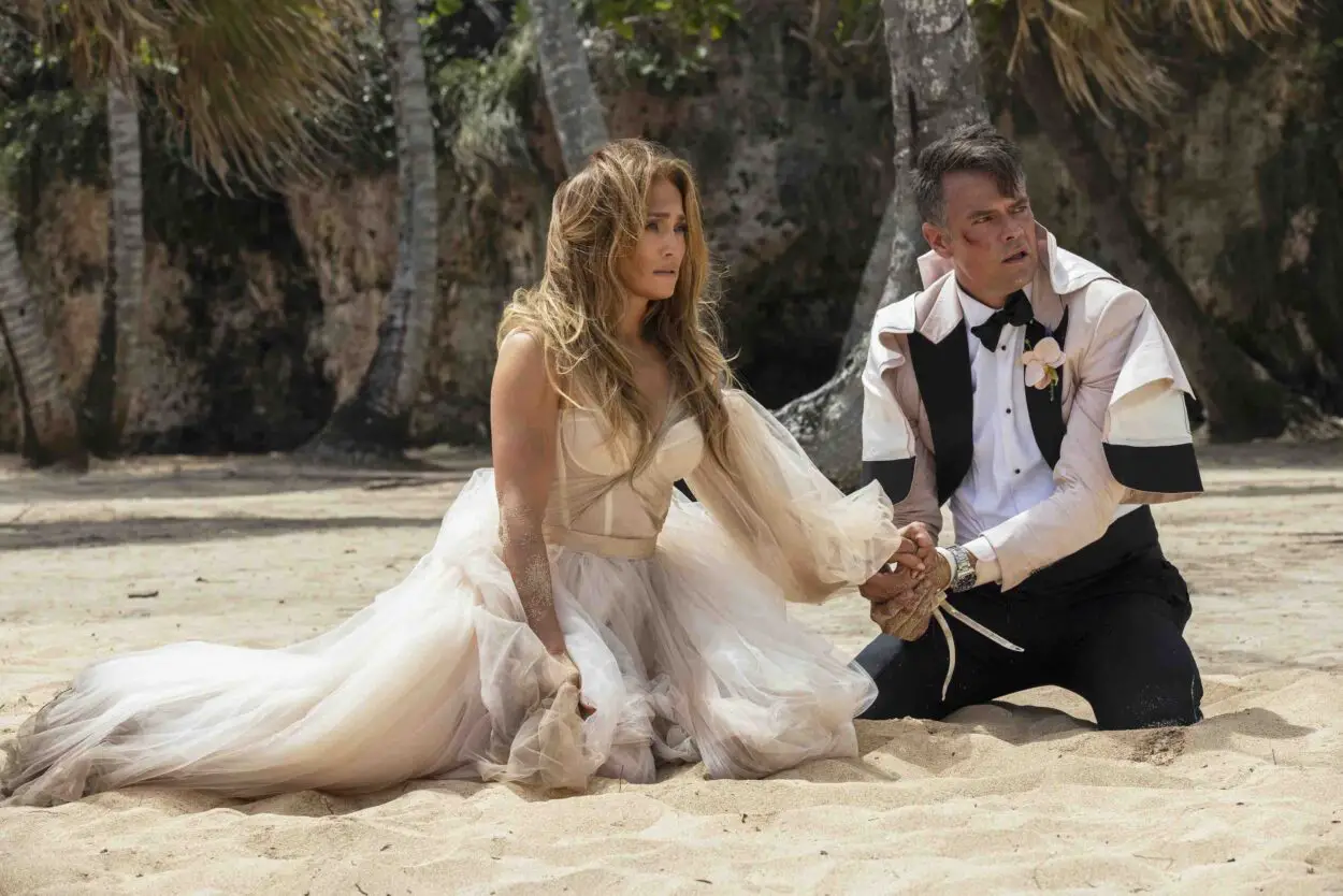 Jennifer Lopez as Darcy Rivera and Josh Duhamel as Tom Fowler in Shotgun Wedding.