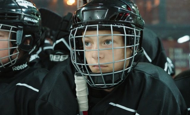 Leo joins the hockey team to appear more masculine before his peers