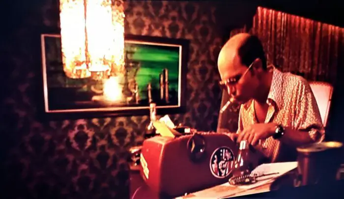 Johnny Depp at the typrewriter as Raoul Duke typing the Wave Speech in Fear and Loathing in Las Vegas (1998).