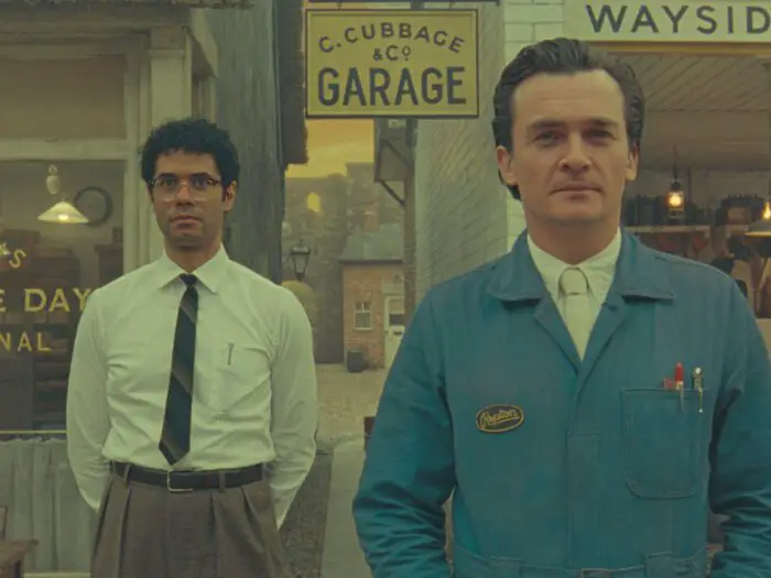 The Ratcatcher. (L to R) Richard Ayoade as Editor/Reporter and Rupert Friend as Claud in The Ratcatcher. 
