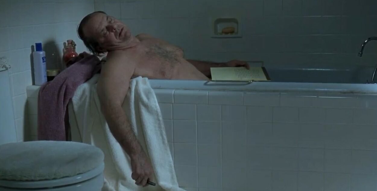Jack Nicholson in a bathtub in film About Schmidt.