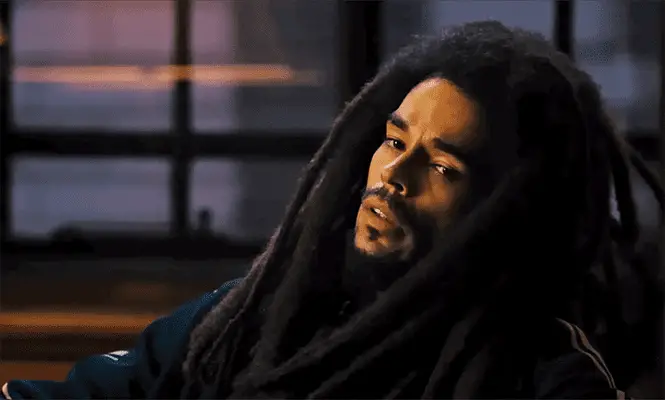 Kingsley Ben-Adir in a scene from Bob Marley: One Love.