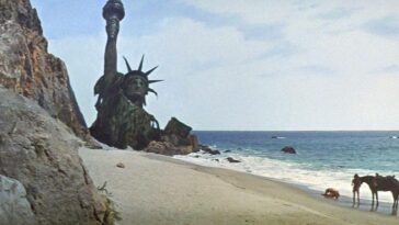 The Statue of liberty at the conclusion of Planet of the Apes (1968).