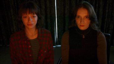 Clementine (Laurie Babin) and Kelly-Anne (Juliette Gariépy) both watch something on the latter's computer that they're not meant to see in Red Rooms.